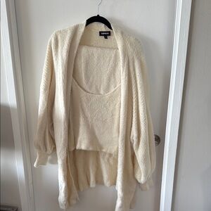 Express Cream Women's 3 Piece Sweater Set XL